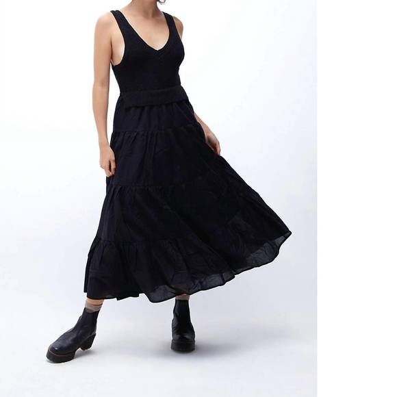 En Saison Other Nwt En Saison Mixed Media Tiered Midi Dress In Black Poshmark